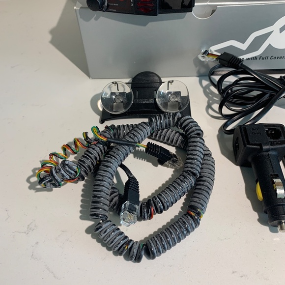 Valentine1 Gen1 Valentine One Generation 1 Pre-Owned Radar Detector Locator - Picture 3 of 16